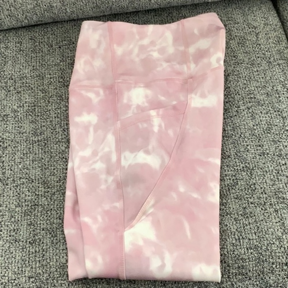 SUZY SHIER LEGGINGS, SIZE SMALL… PINK